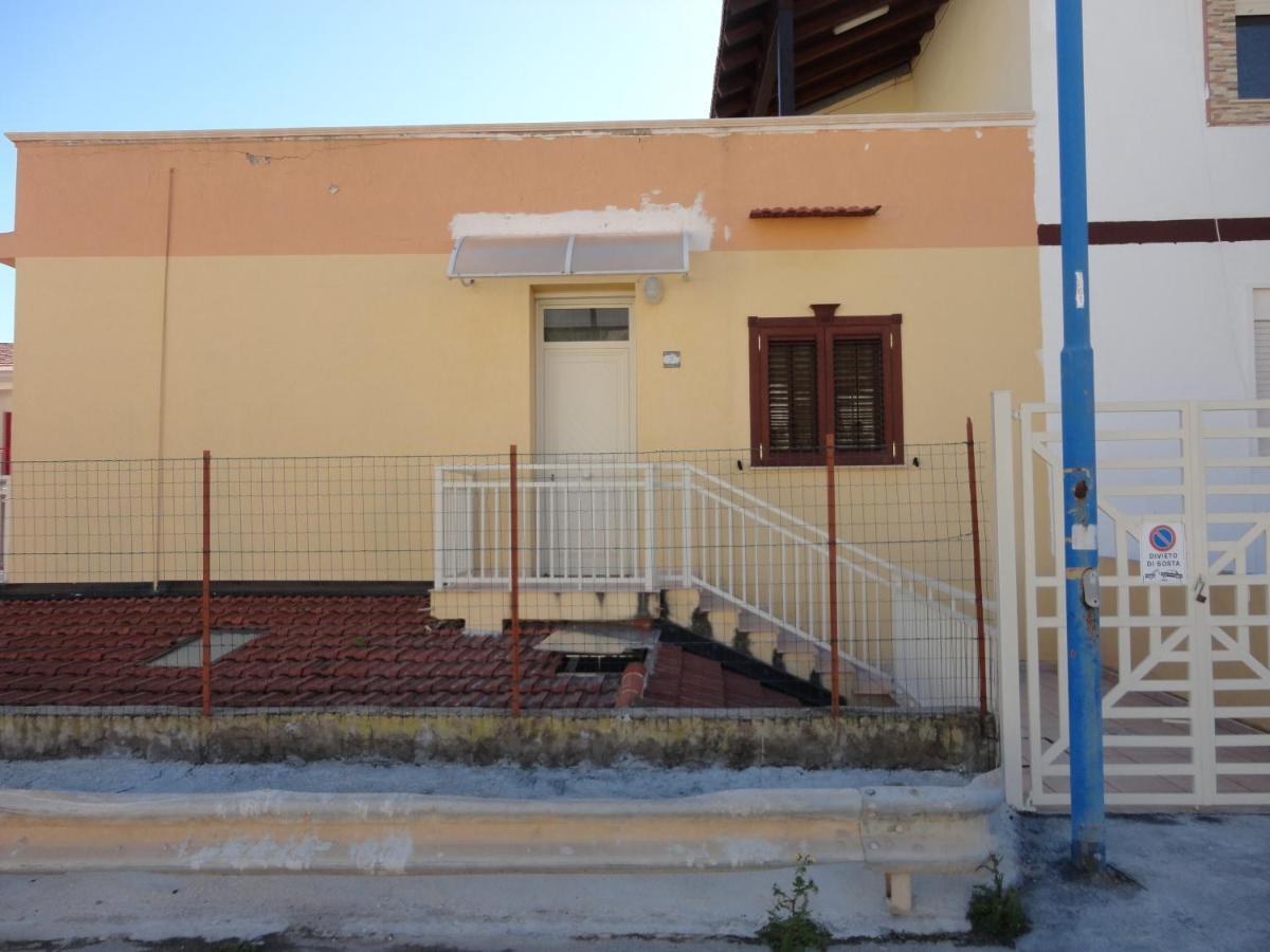 Baciati Dal Sole Apartment Porto Empedocle Ngoại thất bức ảnh