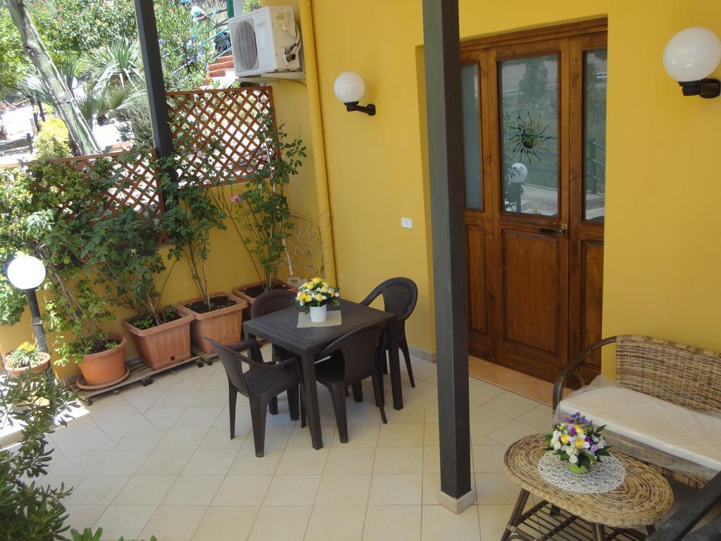 Baciati Dal Sole Apartment Porto Empedocle Ngoại thất bức ảnh